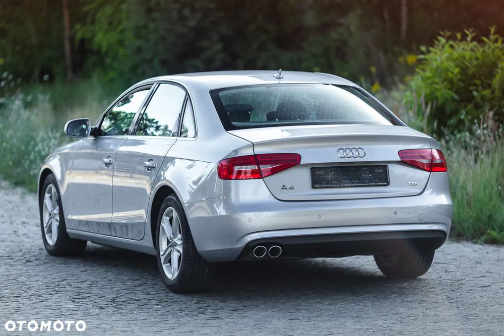Audi A4 Limousine 2.0 TDI DPF Ambiente - 11