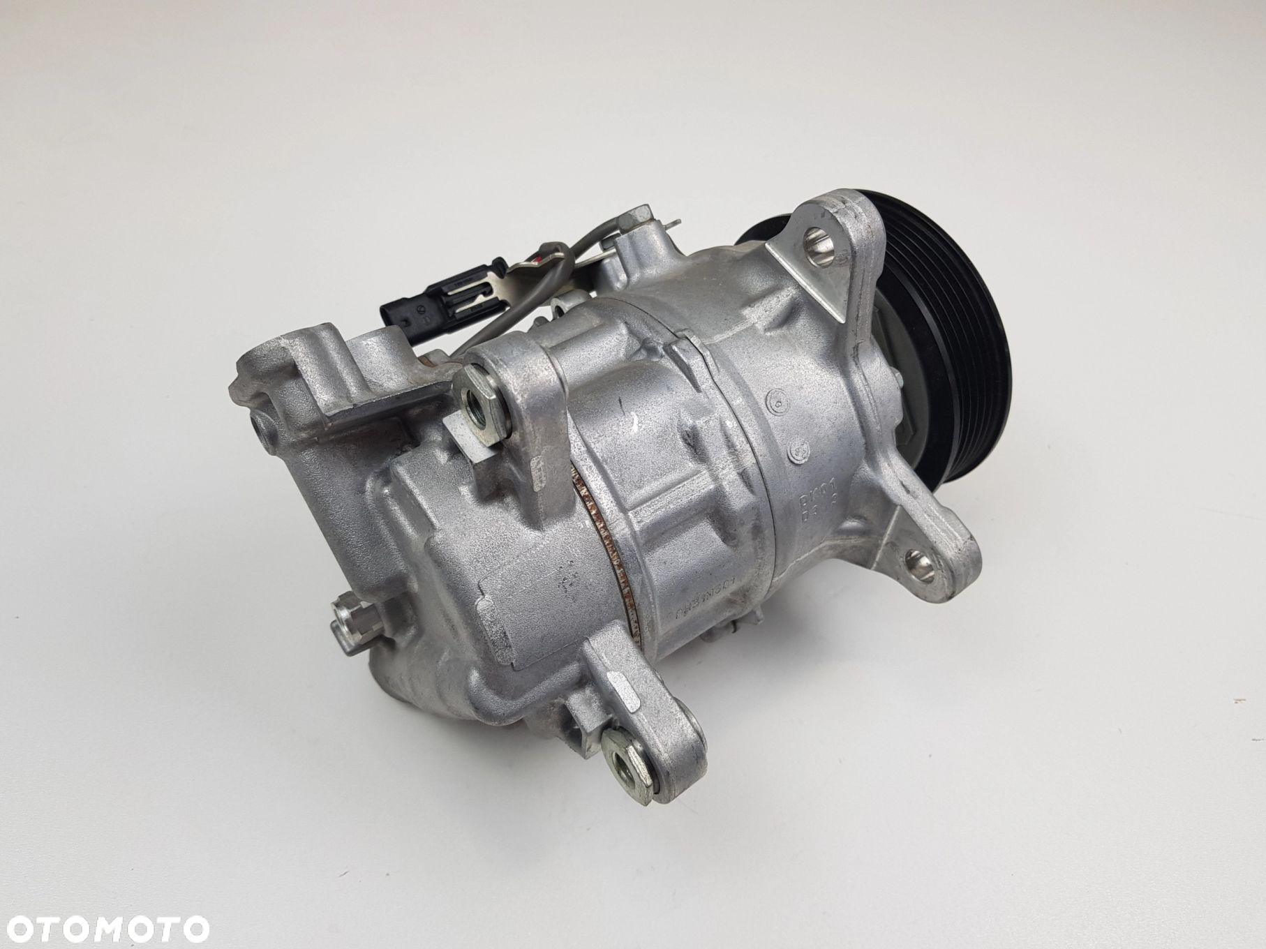 Kompresor Sprężarka klimatyzacji BMW F10 F20 F30 6994082 - 5