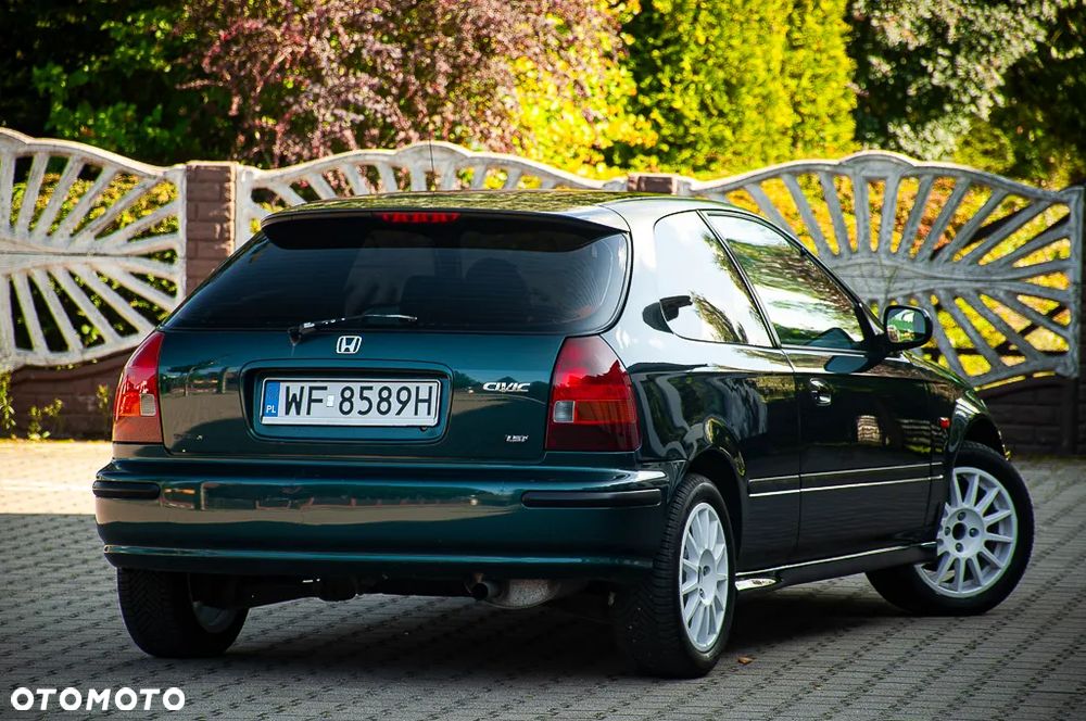 Honda Civic 1.5i VTEC LS - 3