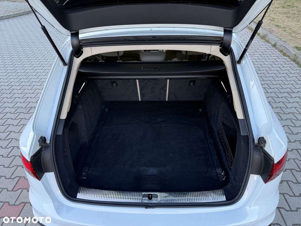 Audi A4 Avant 2.0 TDI ultra S tronic design - 20