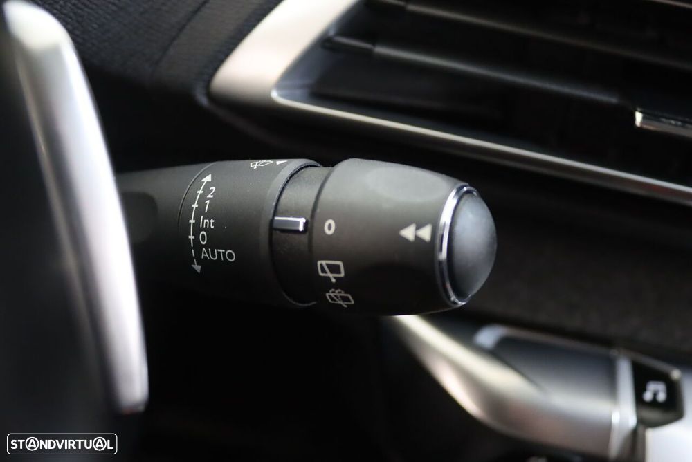 Peugeot 5008 1.2 PureTech Allure Pack EAT8 - 22