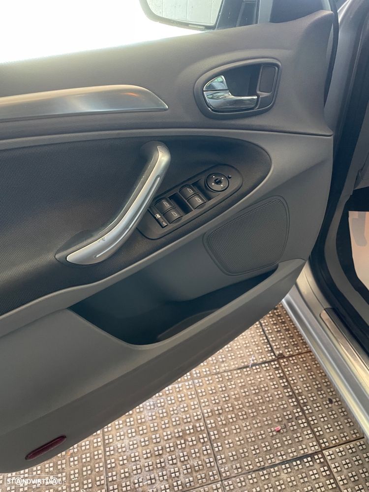 Ford S-Max 1.8 TDCi Titanium 7L - 11