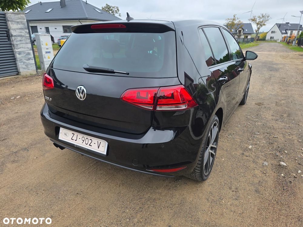 Volkswagen Golf - 4