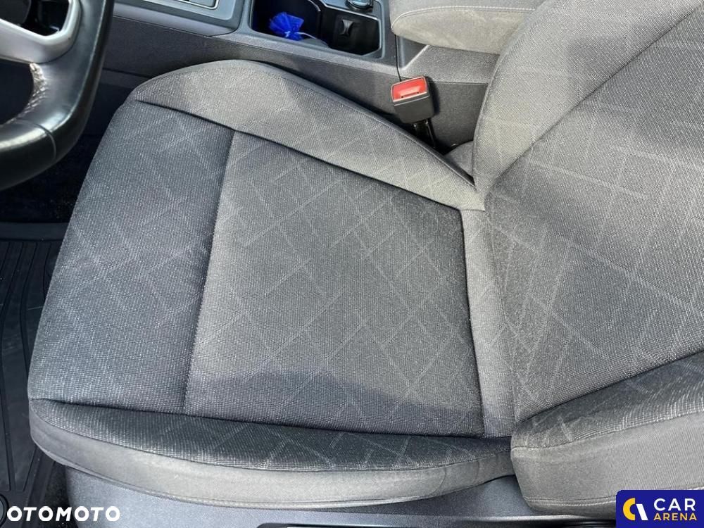 Volkswagen Golf - 20