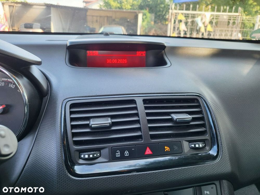 Opel Meriva - 33