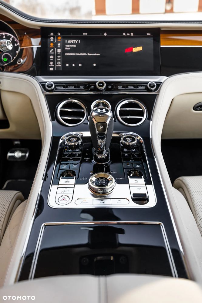 Bentley Continental GT - 23