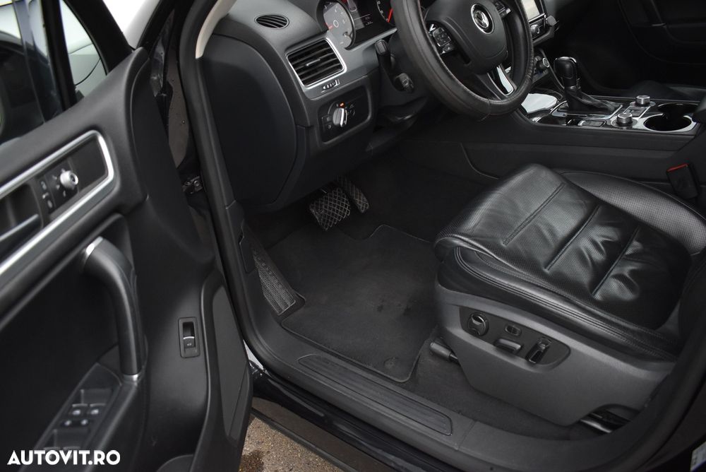 Volkswagen Touareg V6 TDI BMT Supreme Plus - 25