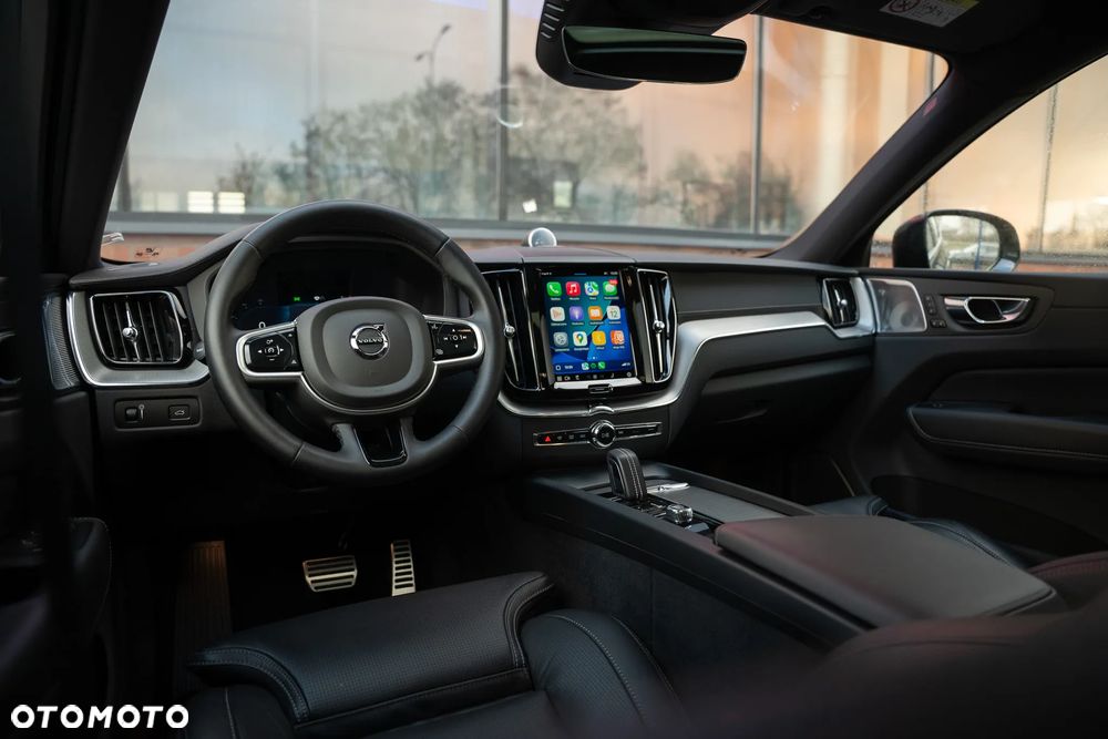 Volvo XC 60 B4 D AWD Ultimate Dark - 26