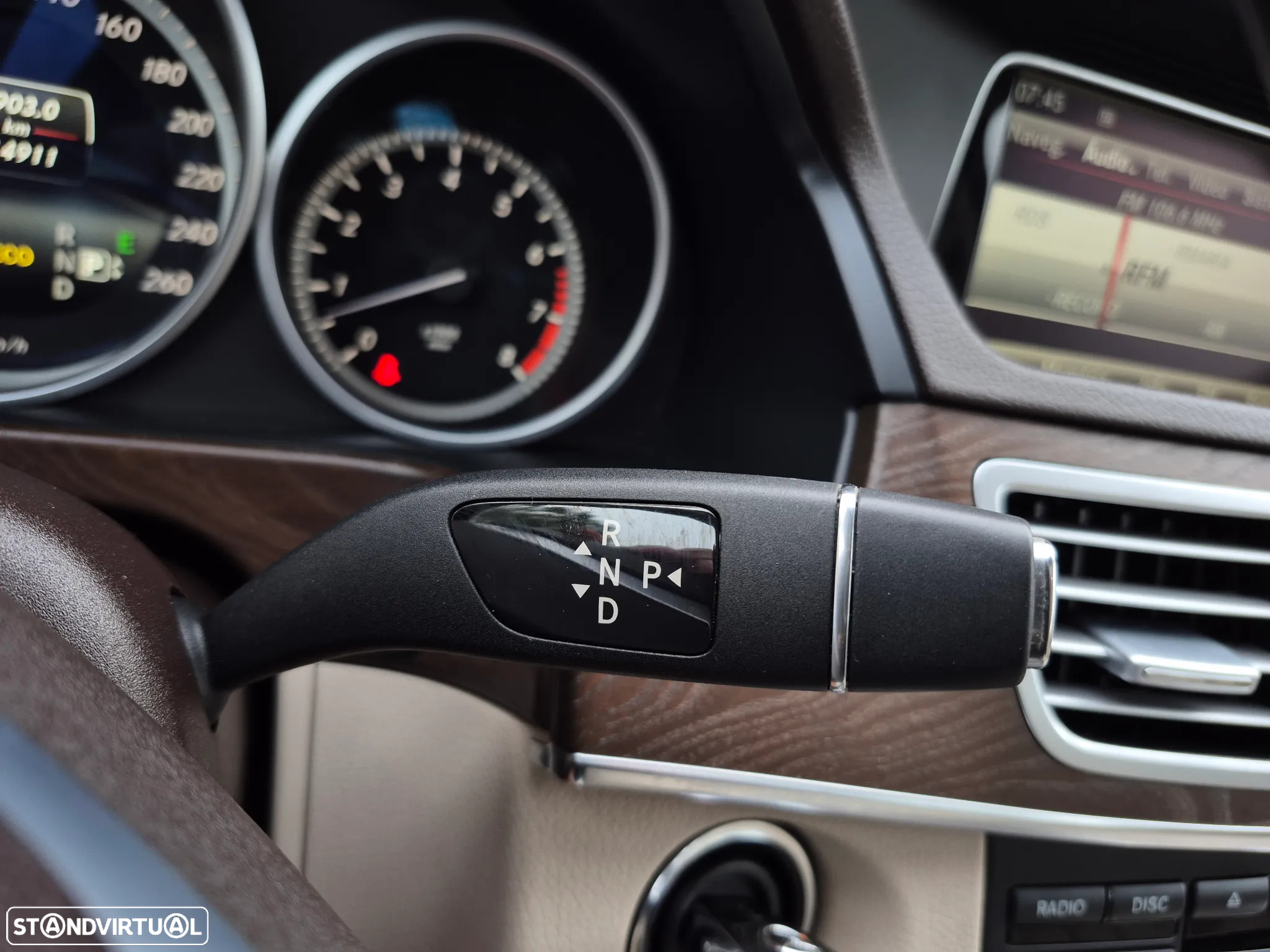 Mercedes-Benz E 350 Elegance BE - 29