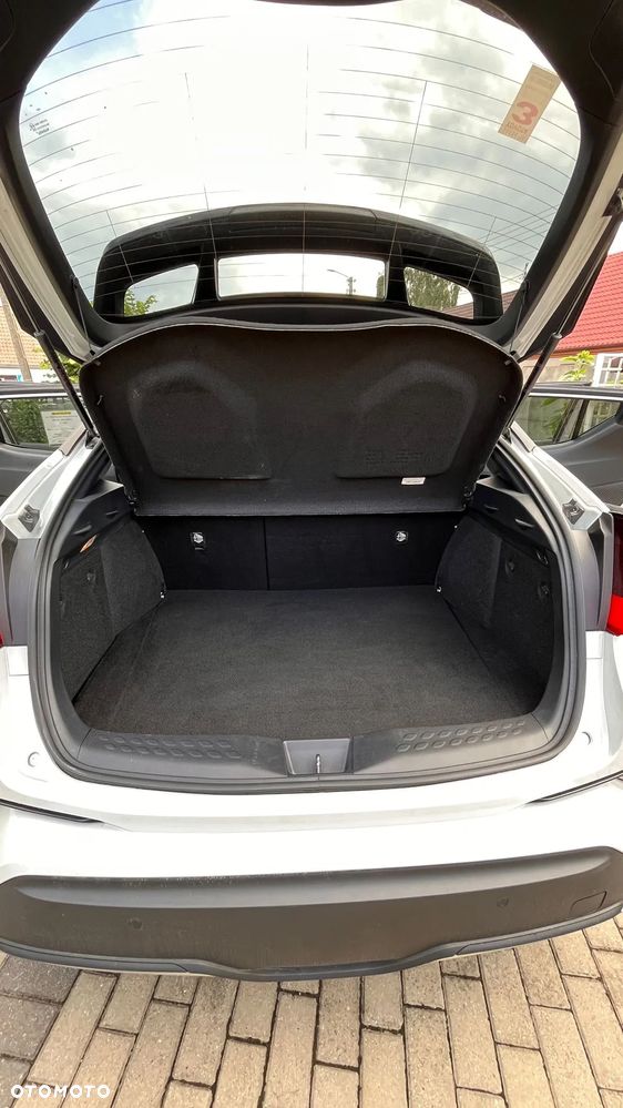 Toyota C-HR ver-2-0-hybrid-gr-sport - 9