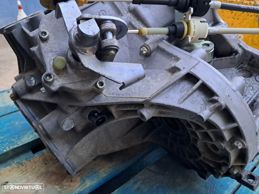 Caixa de velocidades Opel 1.7 CDI F23 Astra H Zafira Meriva - 4