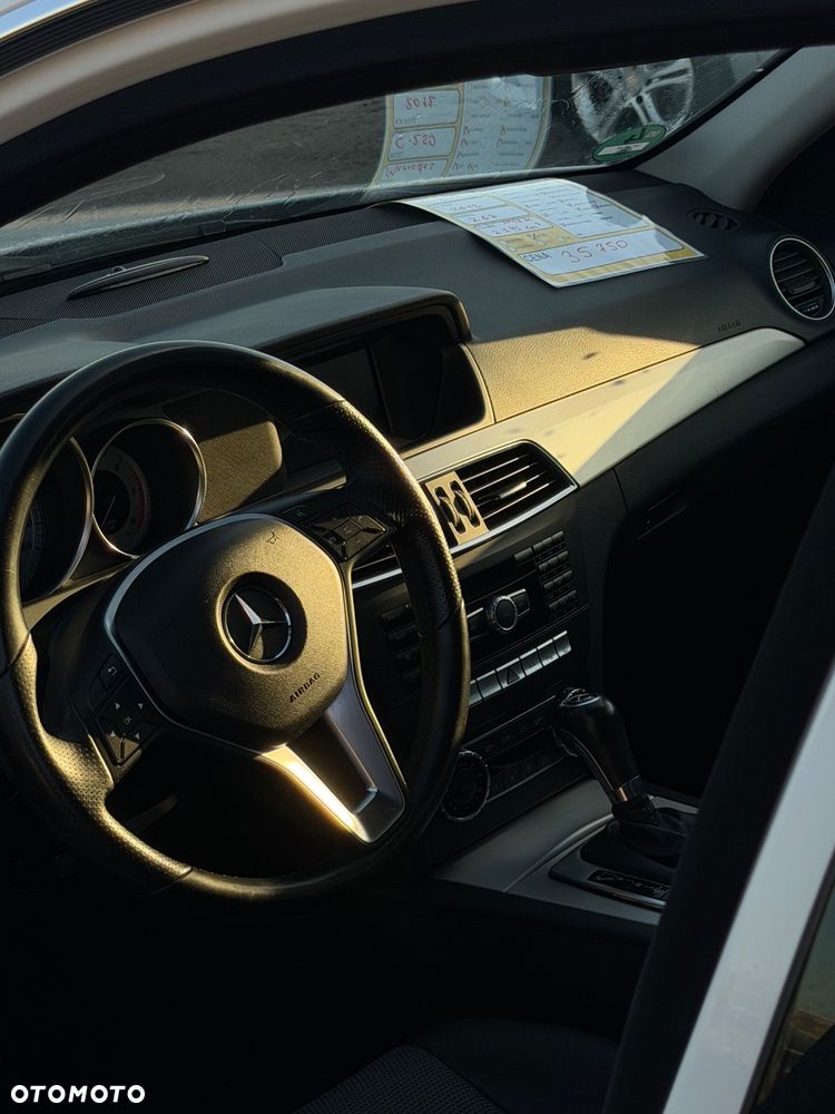 Mercedes-Benz Klasa C - 27
