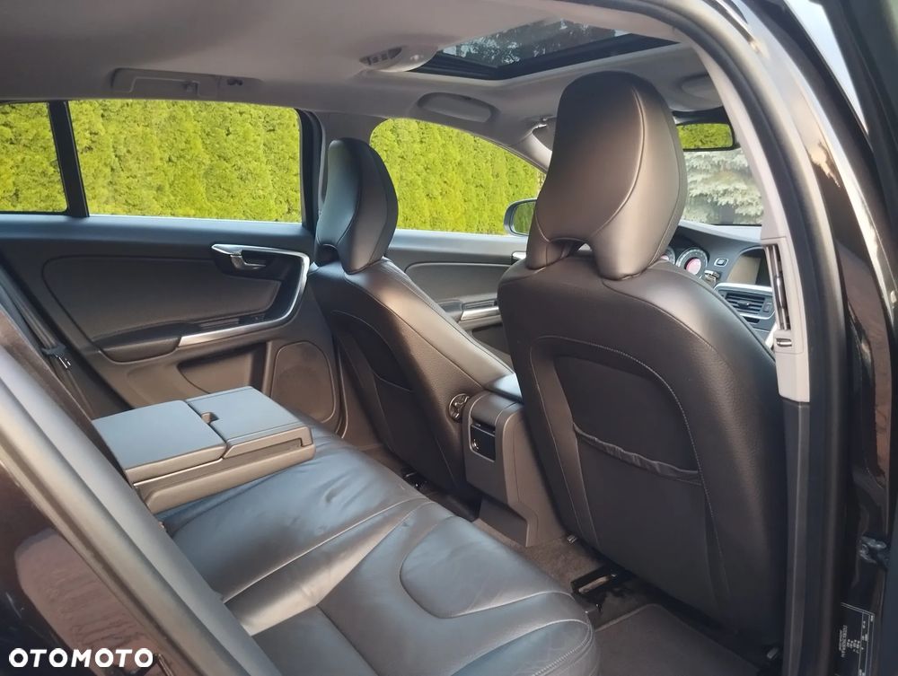 Volvo V60 - 25