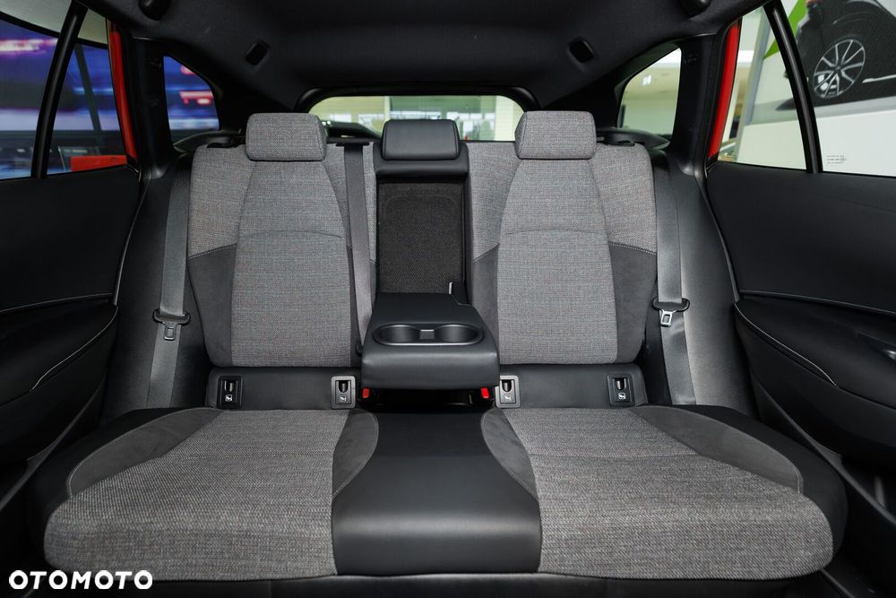 Toyota Corolla 1.8 Hybrid Style - 19