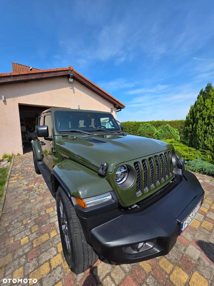 Jeep Wrangler - 11