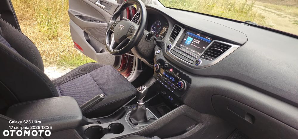 Hyundai Tucson 1.7 CRDI BlueDrive Style 2WD - 18