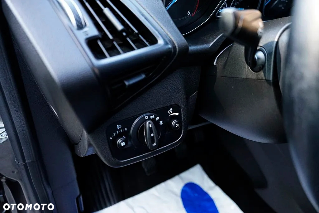 Ford C-MAX - 16