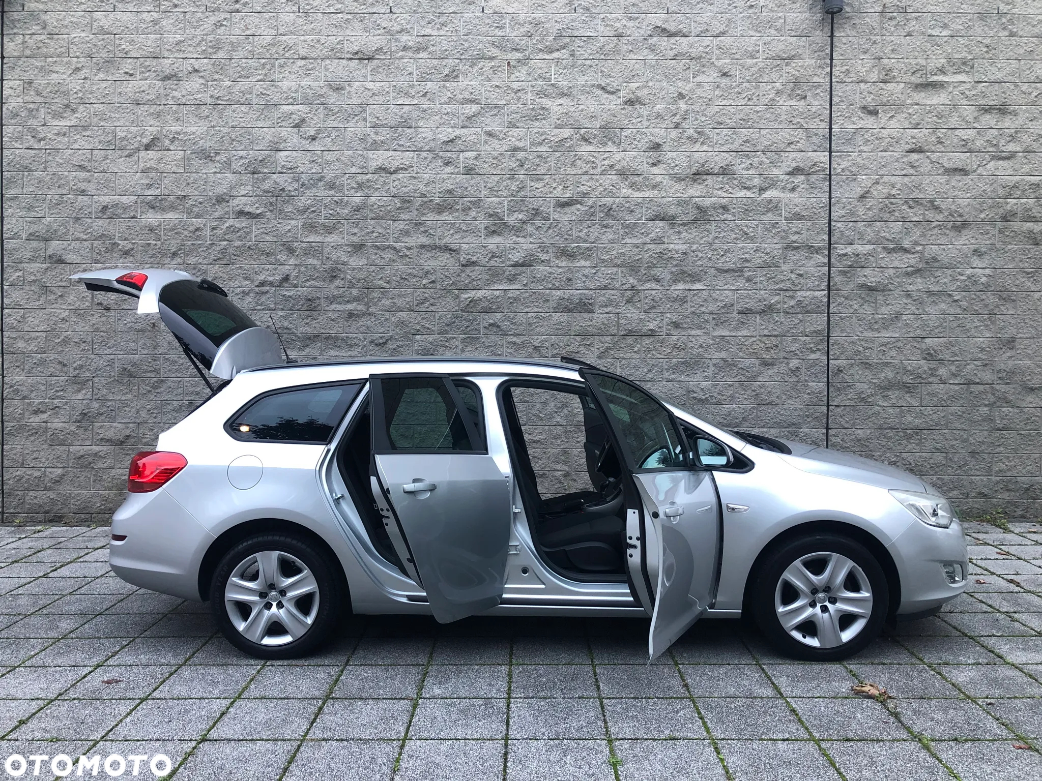 Opel Astra 1.4 Turbo Design Edition - 26