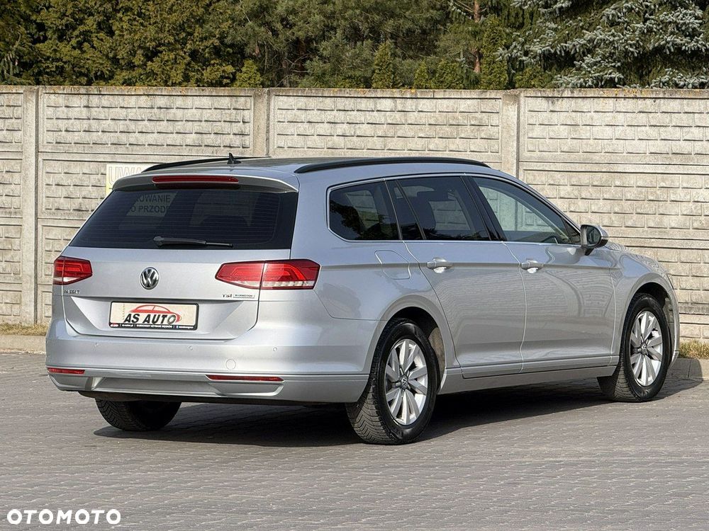 Volkswagen Passat - 38