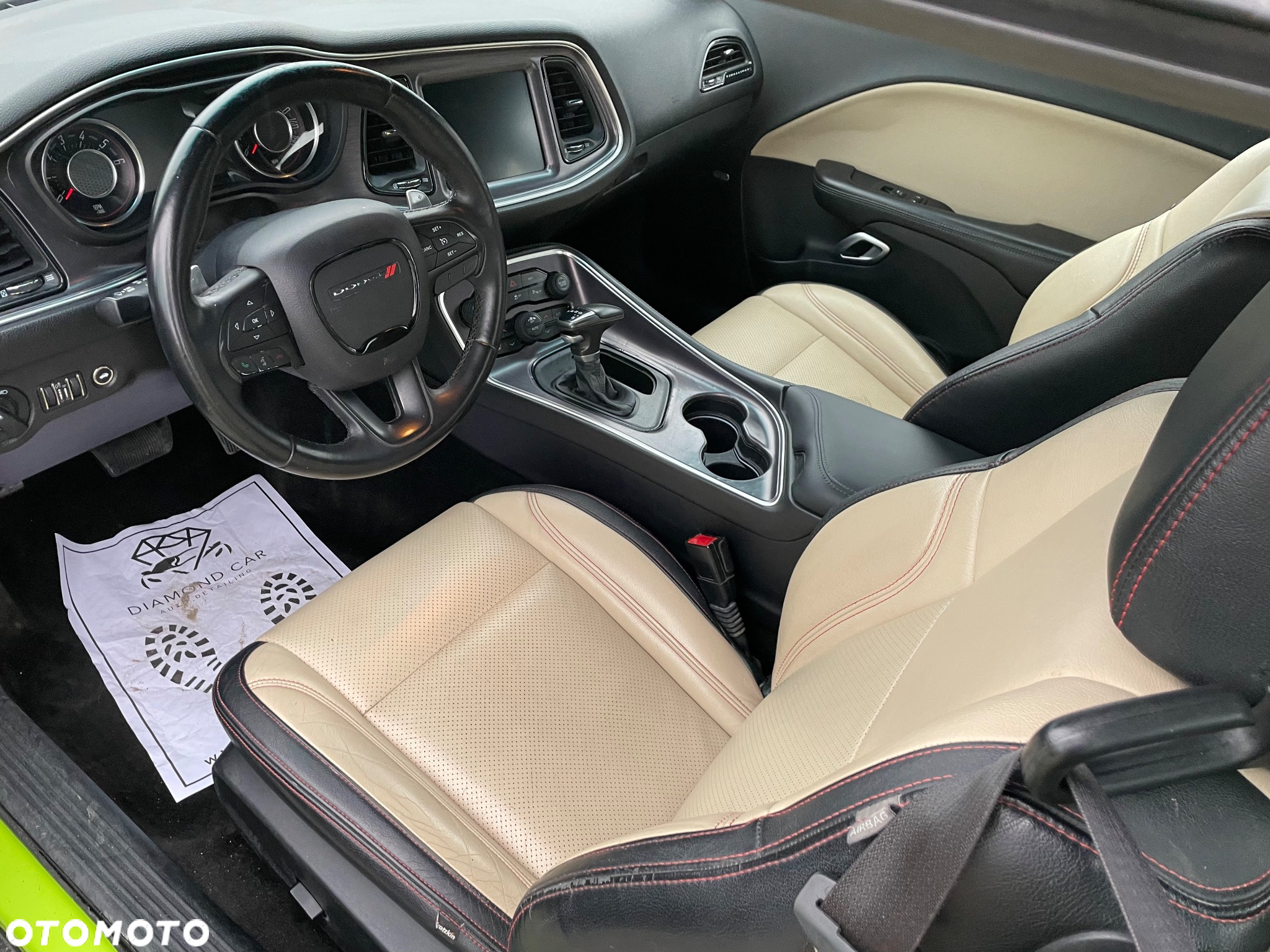 Dodge Challenger 3.6 SXT Plus - 15