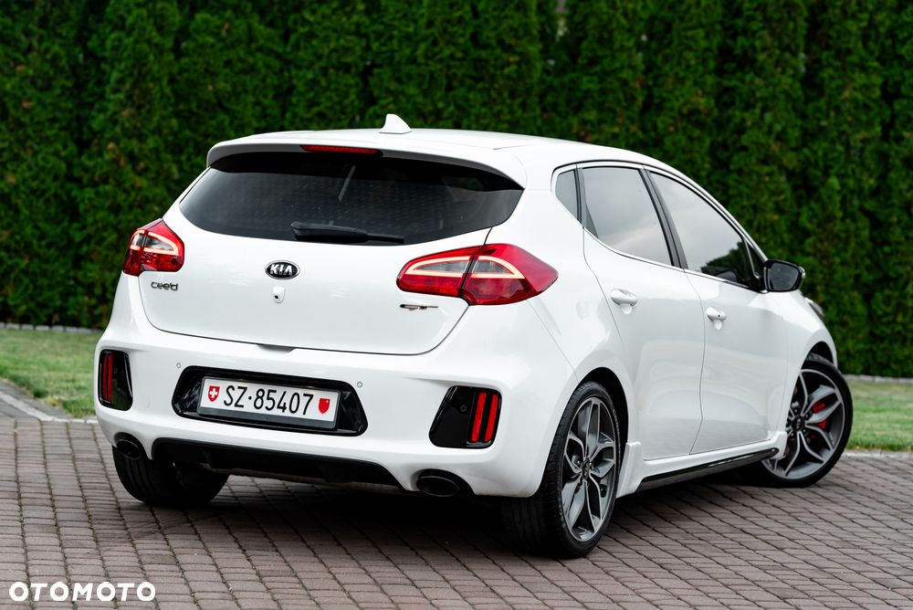 Kia Ceed 1.6 T-GDI GT - 8