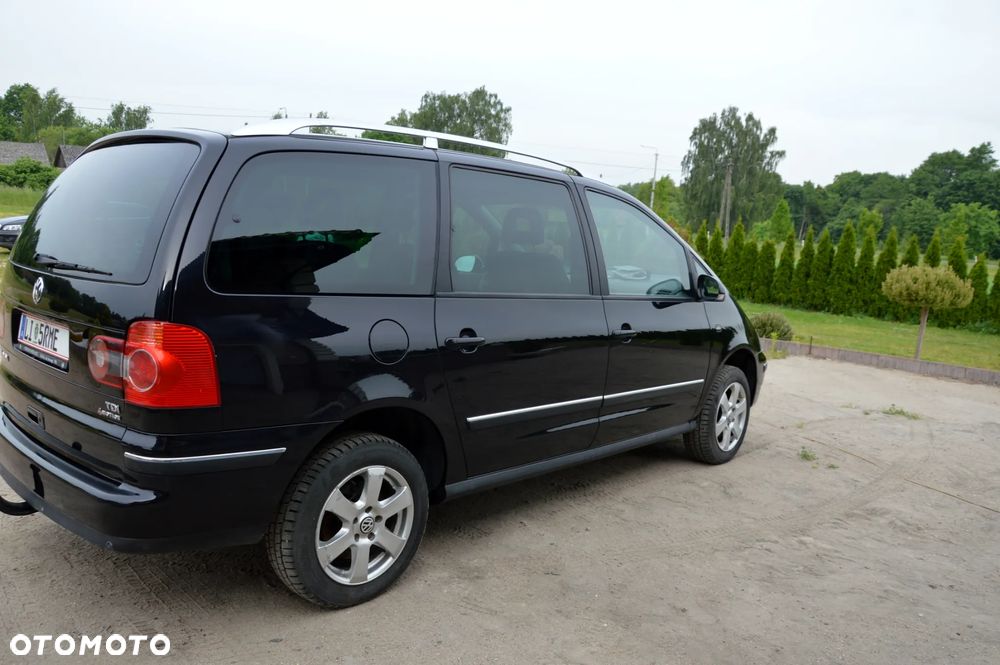 Volkswagen Sharan 1.9 TDI 4Motion Sportline - 10