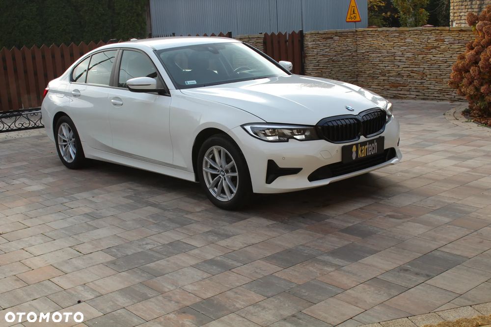 BMW 3 Series 2021 photo 4