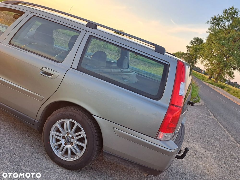 Volvo V70 2.4 Kinetic - 13