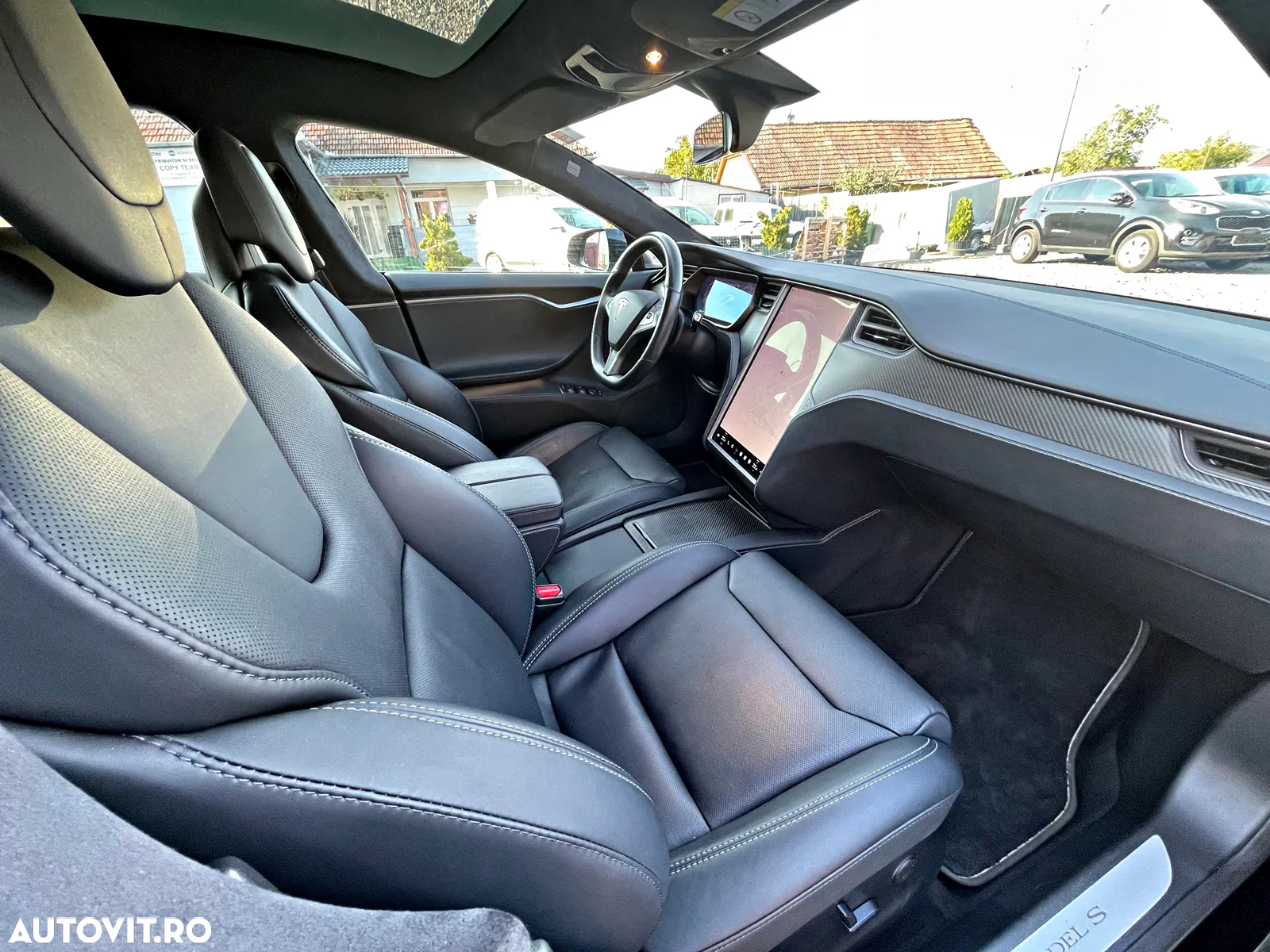 Tesla Model S Ludicrous Performance - 10