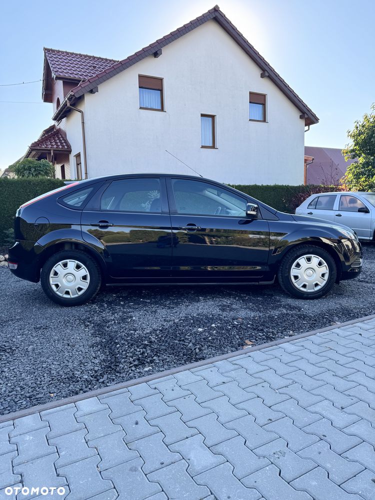 Ford Focus - 11
