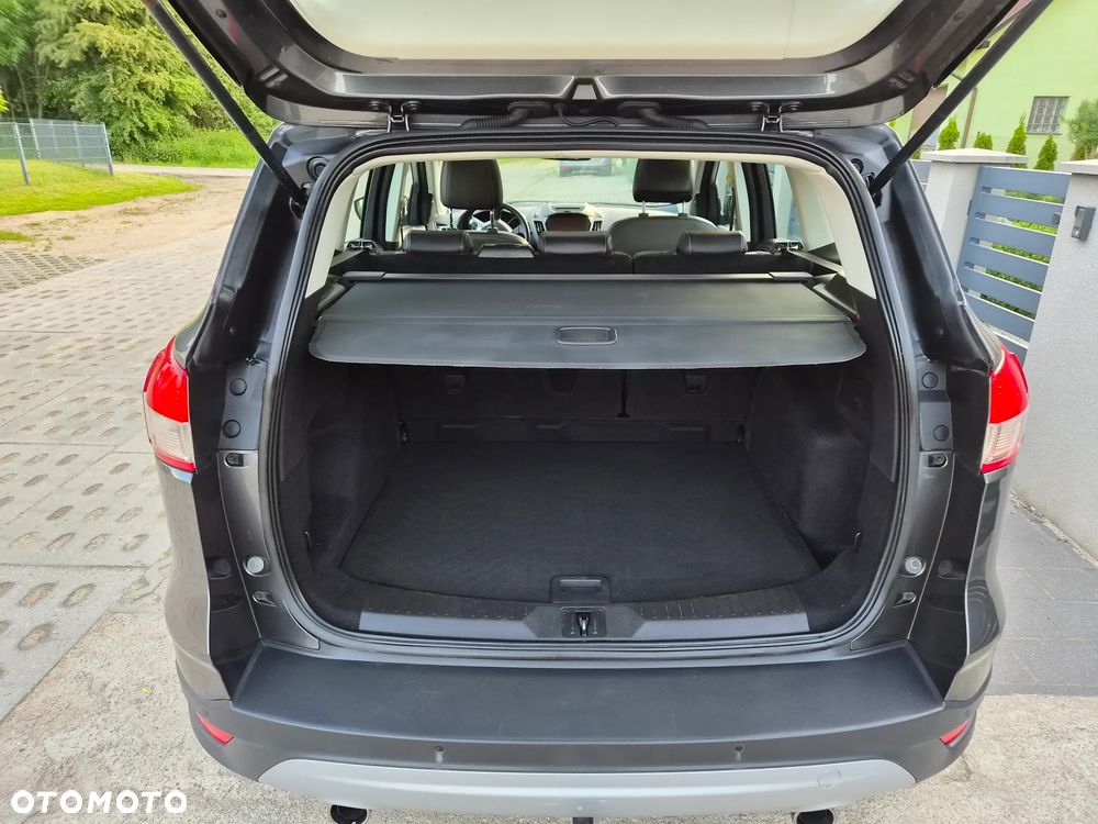 Ford Kuga 1.5 EcoBoost 2x4 Titanium - 6