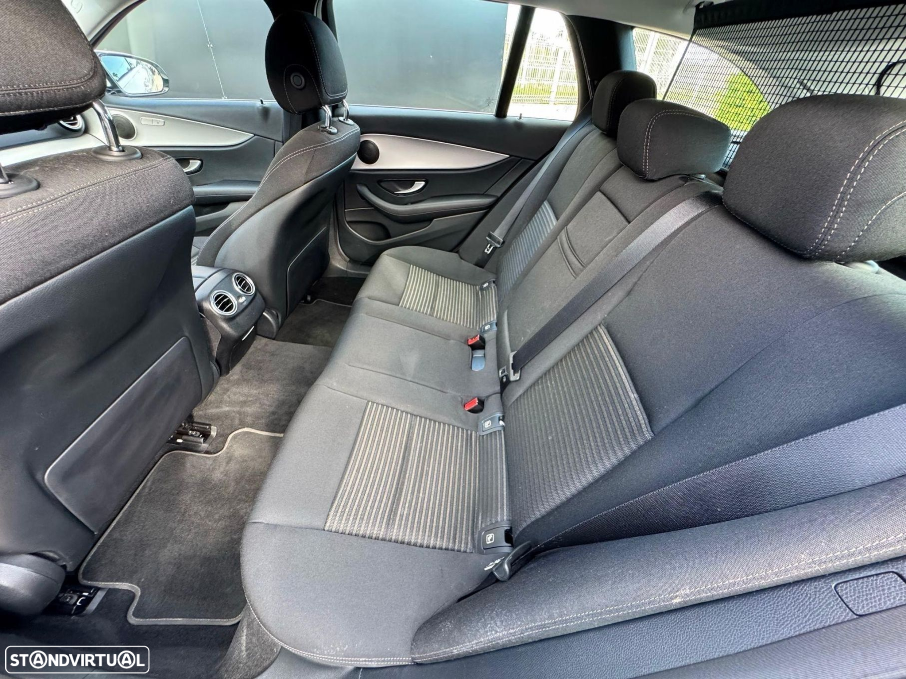 Mercedes-Benz E 300 de Avantgarde - 30