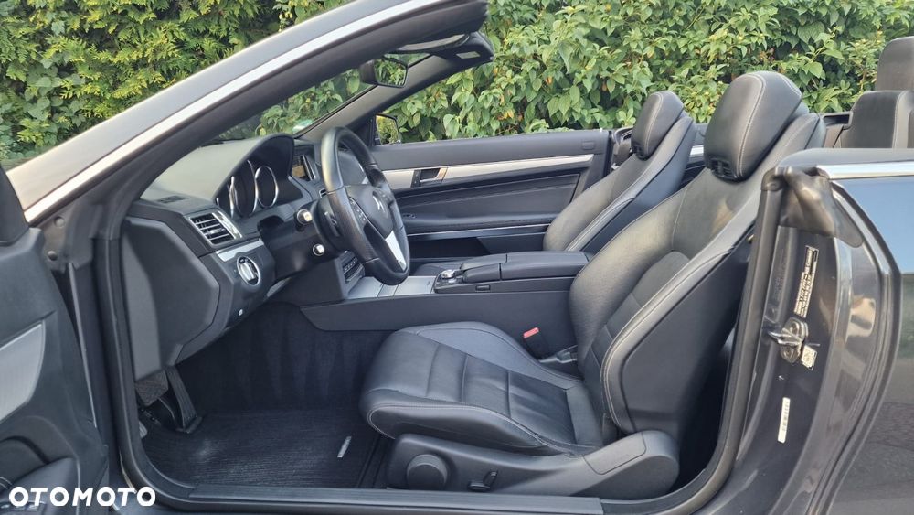 Mercedes-Benz Klasa E 200 CGI Cabrio BlueEFFICIENCY Automatik Avantgarde - 11
