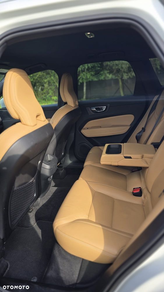 Volvo XC 60 B4 D Inscription - 14