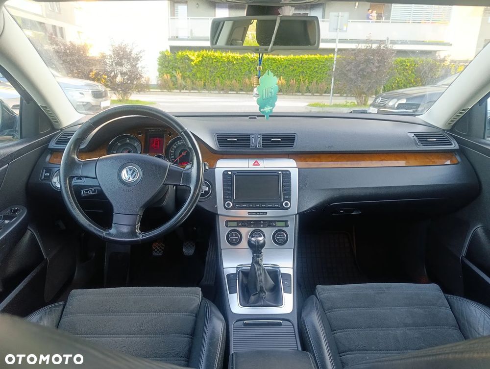 Volkswagen Passat 2.0 TDI Trendline - 9