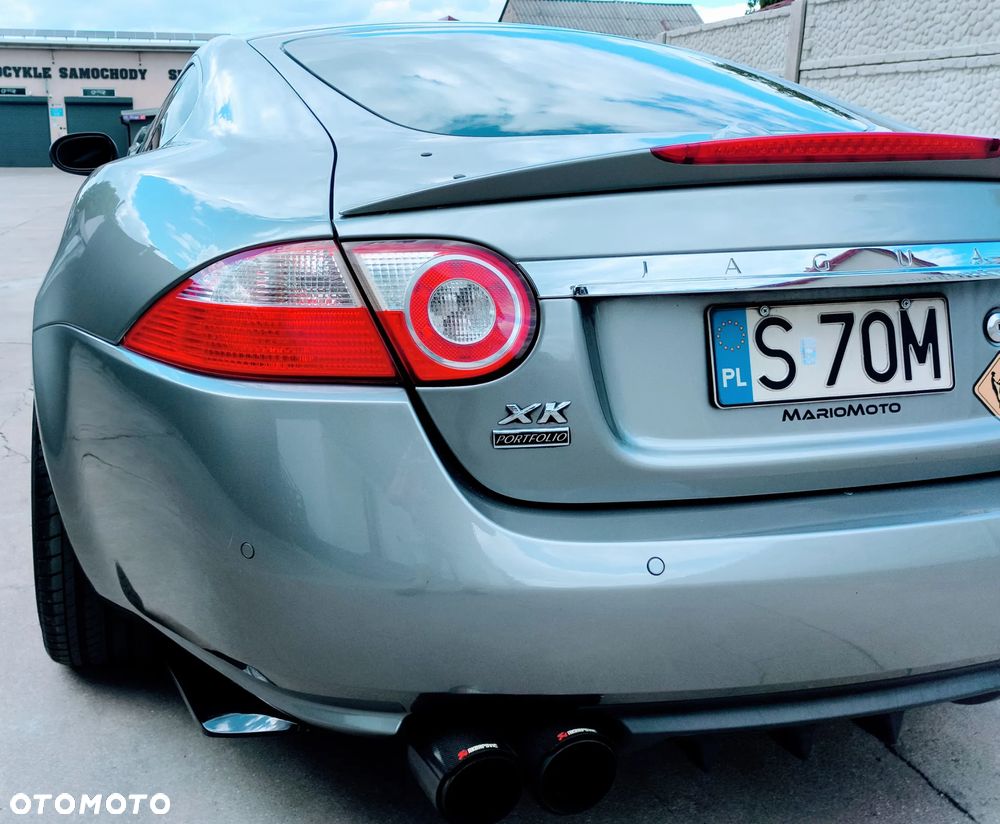 Jaguar XK XKR - 24