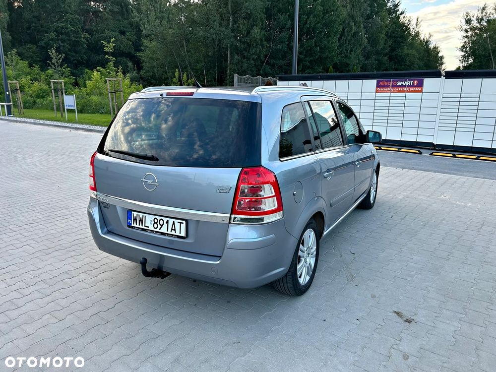Opel Zafira 1.8 Cosmo - 6