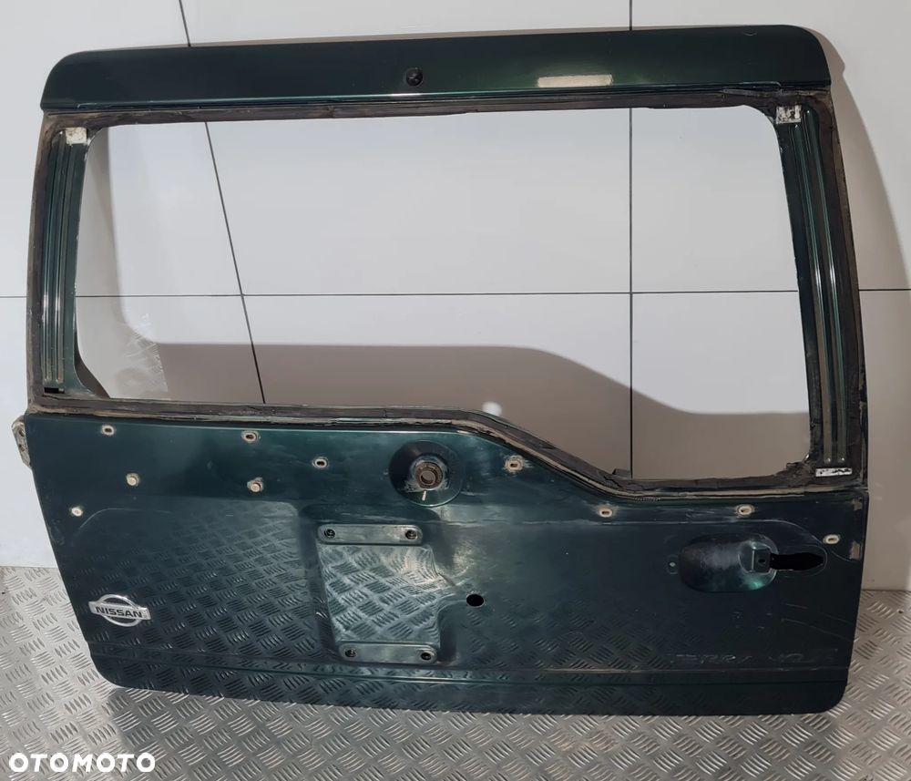 Nissan Terrano II Klapa Bagażnika