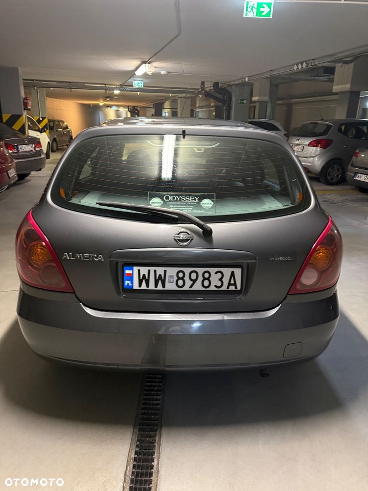 Nissan Almera - 4
