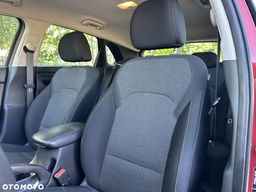 Hyundai i30 1.5 DPI Comfort - 12