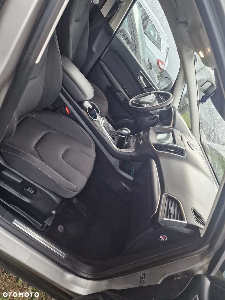 Ford S-Max 2.0 TDCi Titanium PowerShift - 22