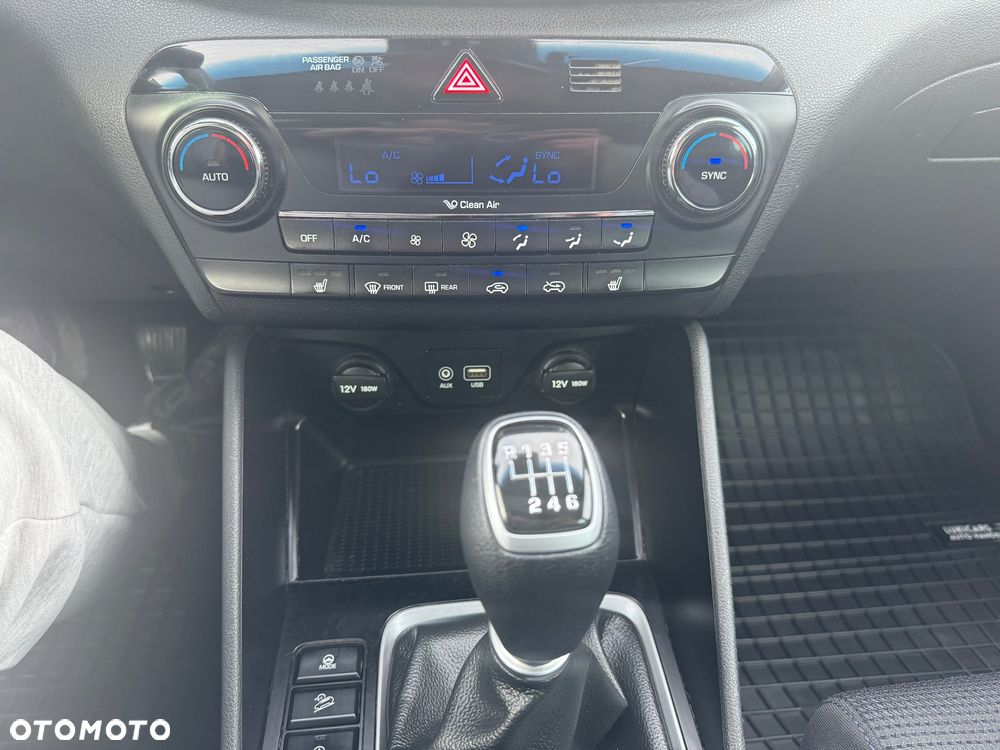 Hyundai Tucson blue 1.6 GDi 2WD Navi - 23