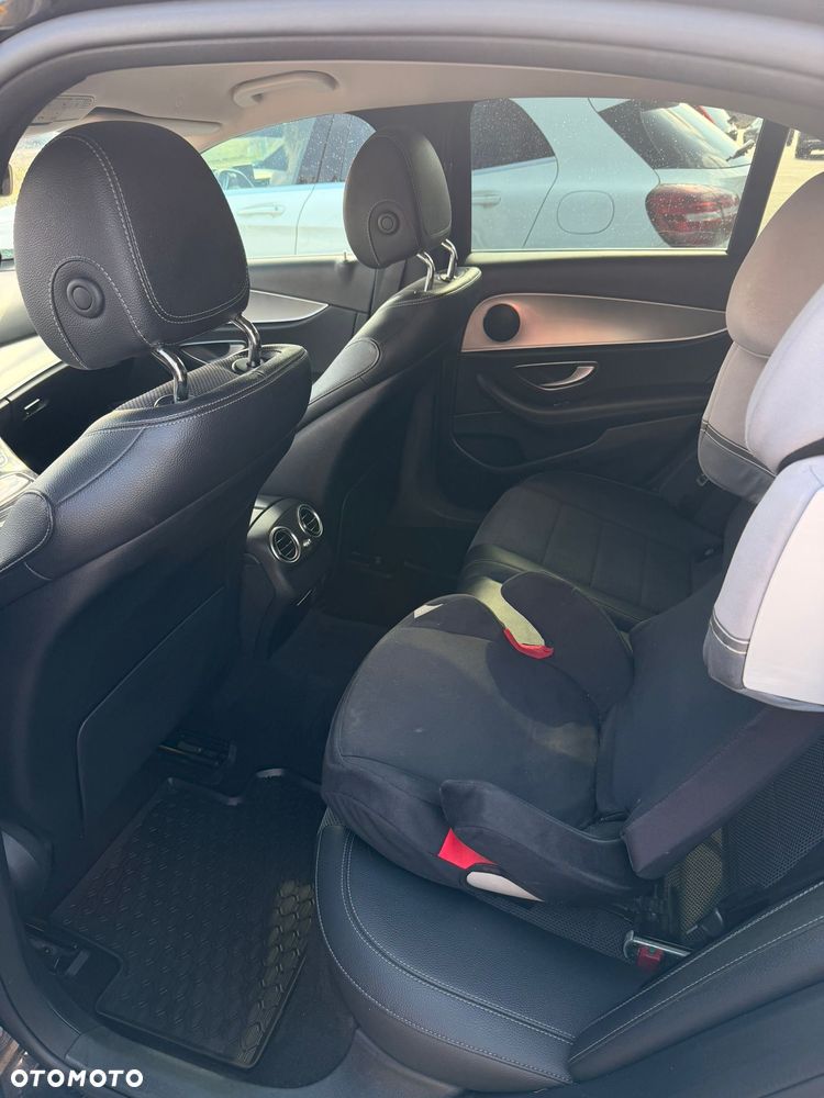 Mercedes-Benz Klasa E - 8