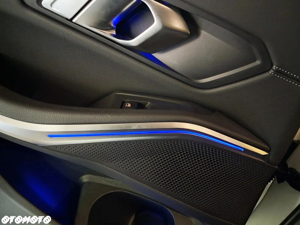 BMW Seria 3 320d Advantage sport - 25