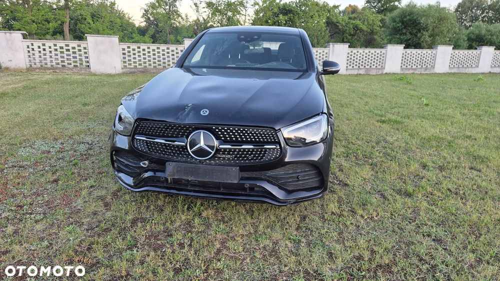 Mercedes-Benz GLC 300 d 4Matic 9G-TRONIC AMG Line - 16