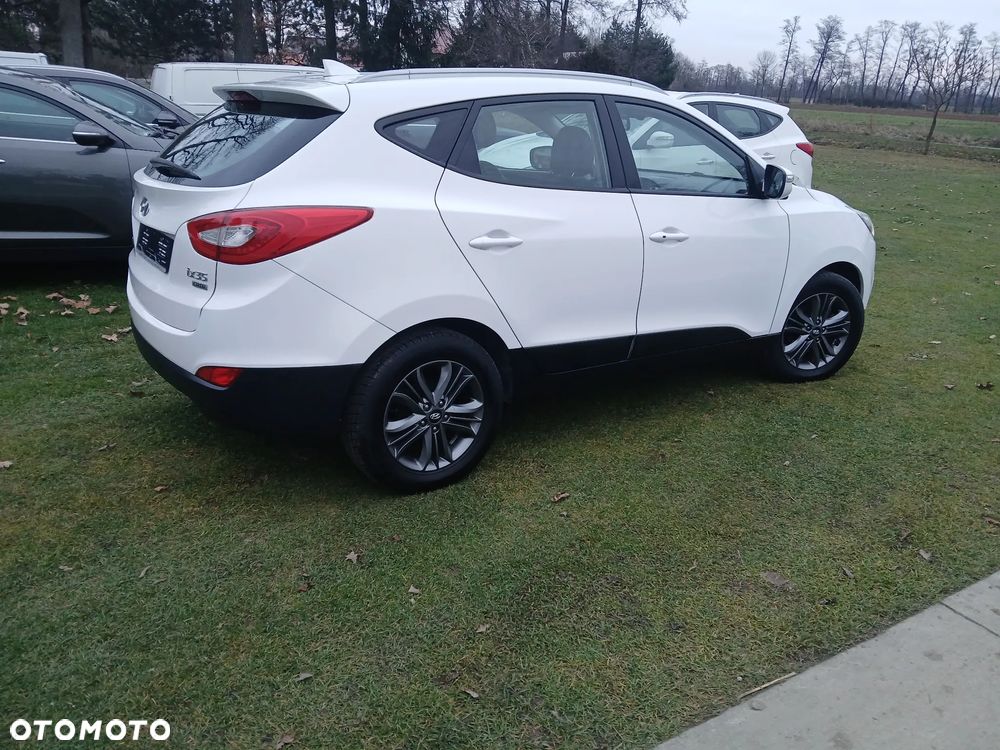 Hyundai ix35 1.7 CRDi 2WD blue Finale Gold - 5