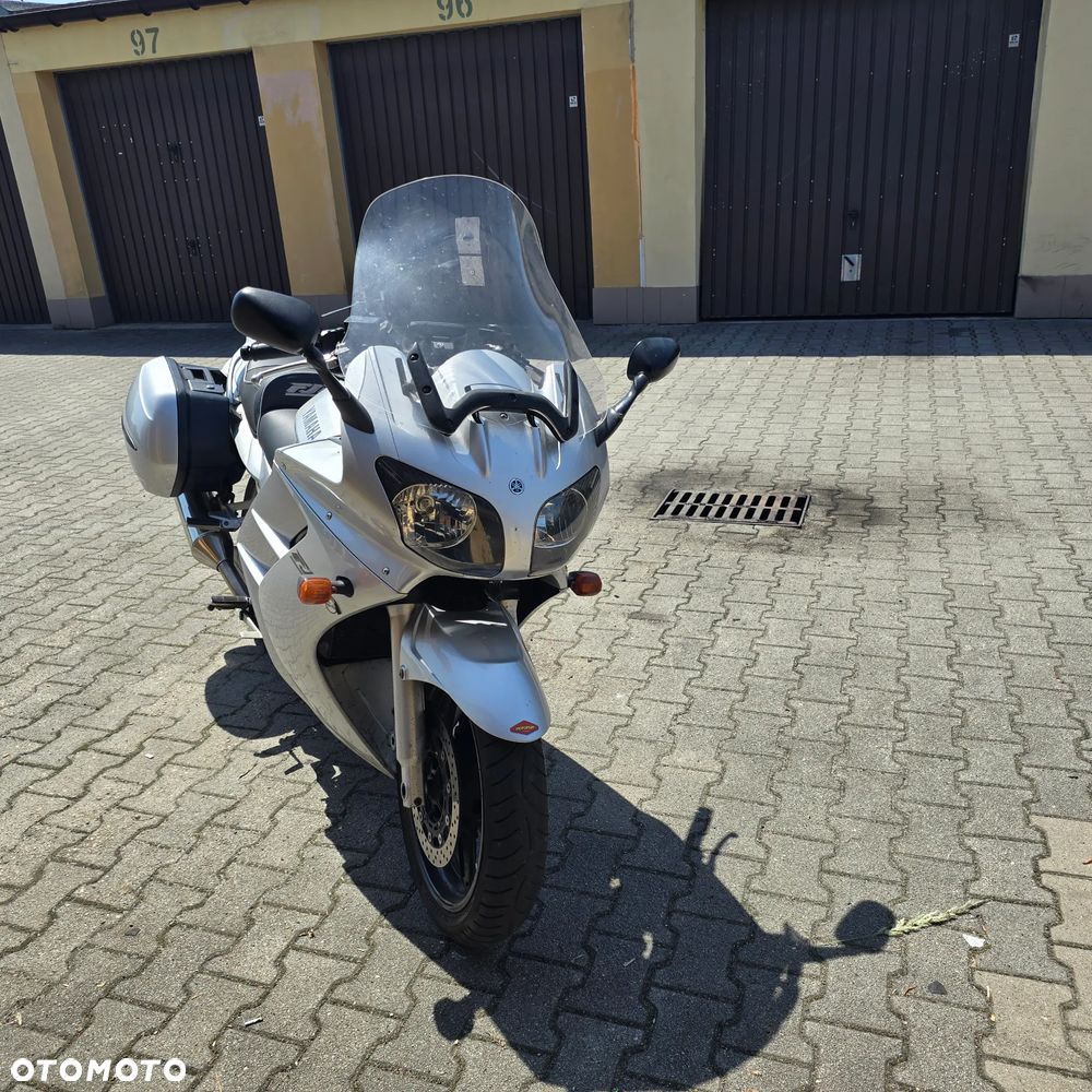 Yamaha FJR - 2