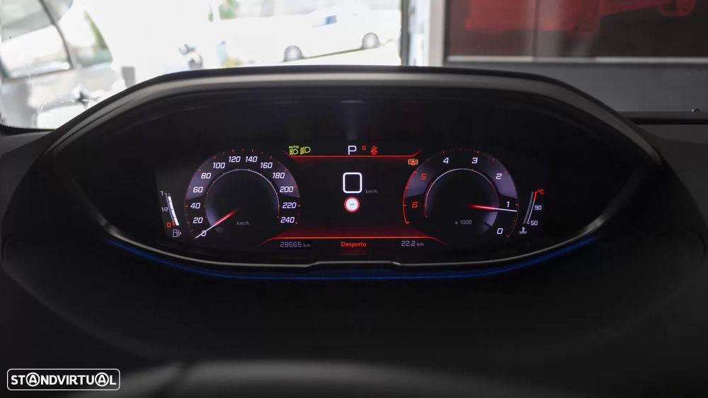 Peugeot 3008 1.2 PureTech Allure EAT8 - 24