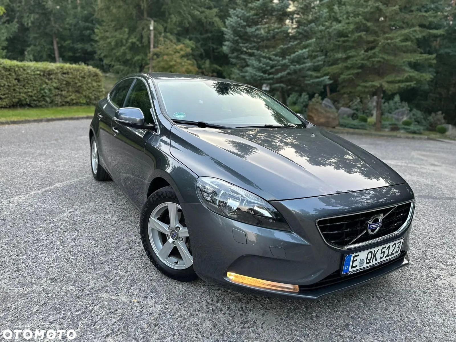 Volvo V40 D2 Momentum - 1