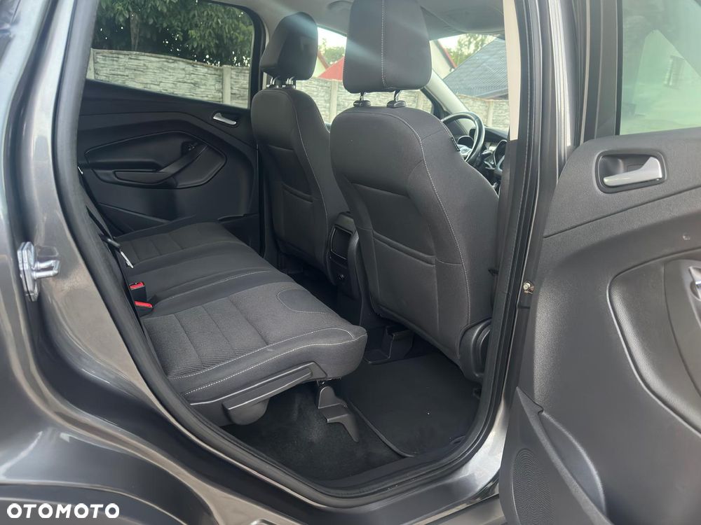 Ford Kuga 2.0 TDCi 4x2 Trend - 17
